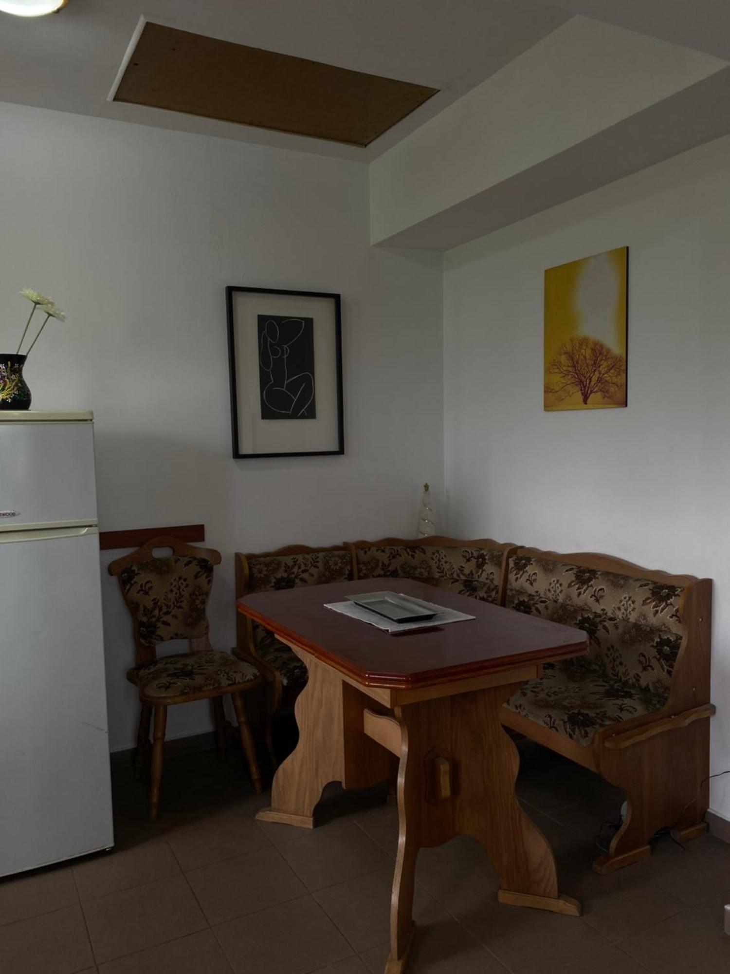 Apartamento Quiet Garden Ground Floor Bucarest Exterior foto