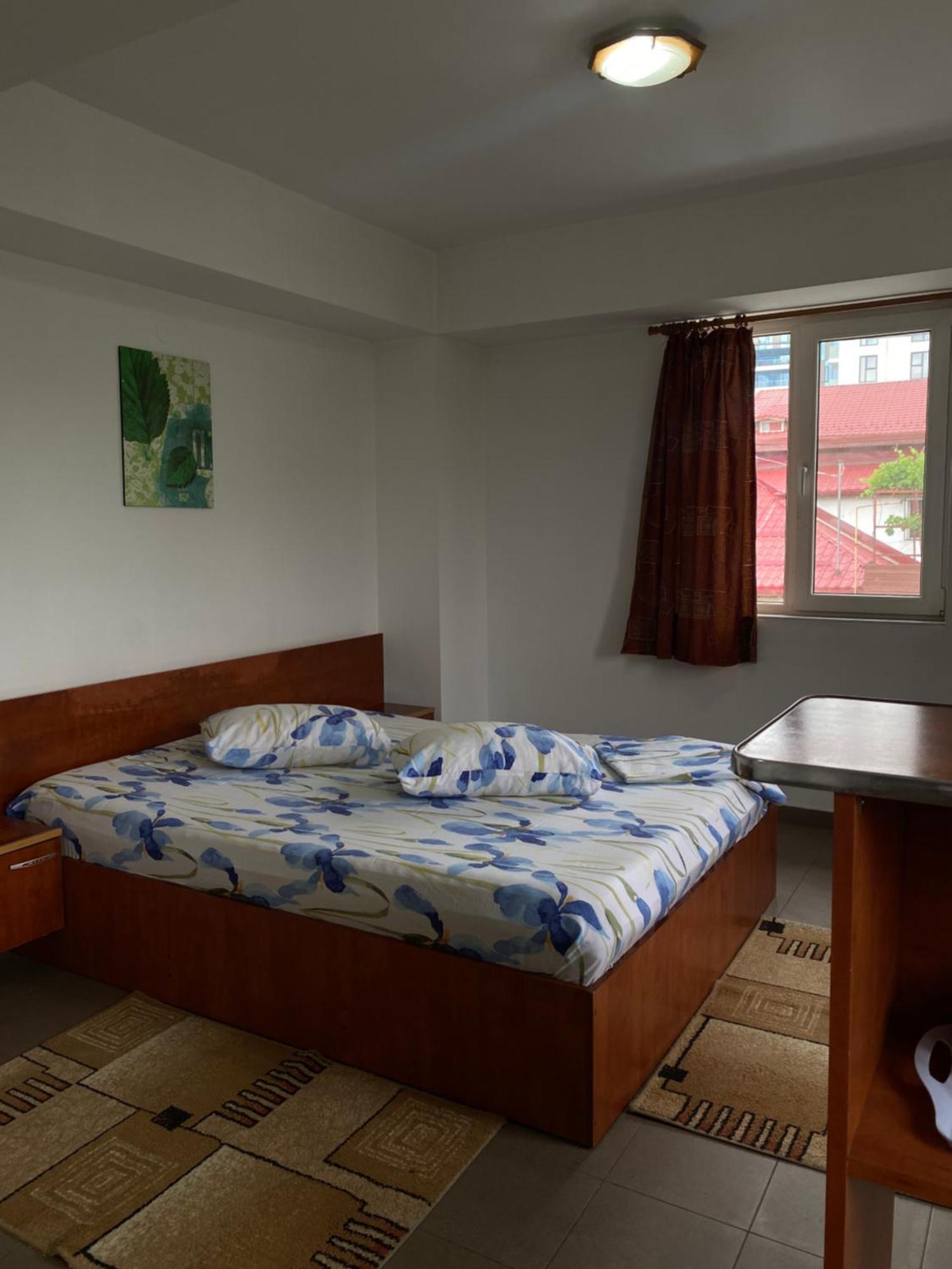 Apartamento Quiet Garden Ground Floor Bucarest Exterior foto